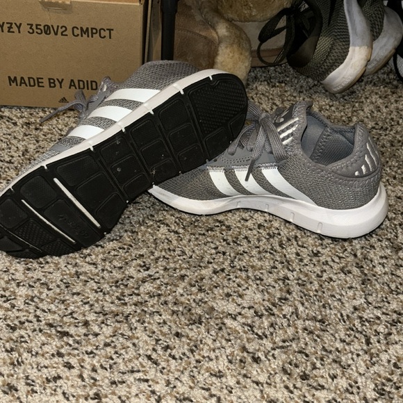 Grey and white adidas sneakers size 4 women’s - Picture 3 of 5